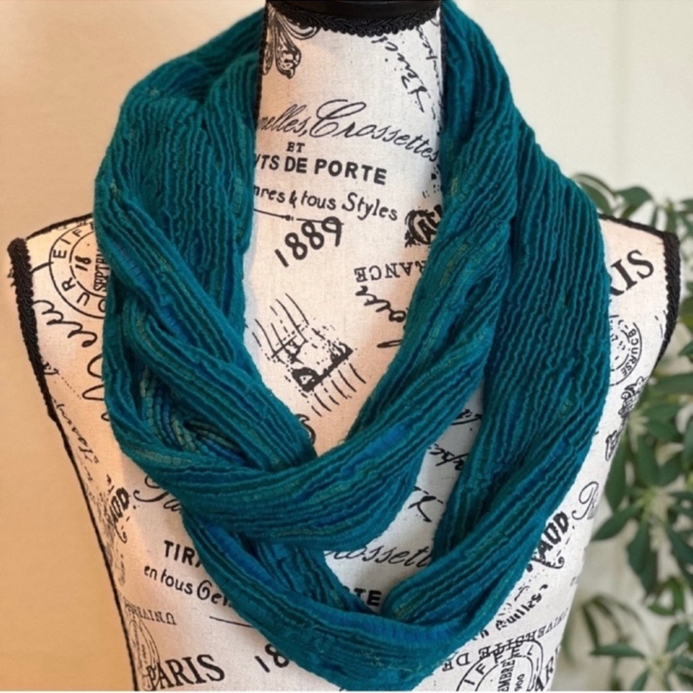 BUNDLE & SAVE! Textured Scarf Infinity Teal